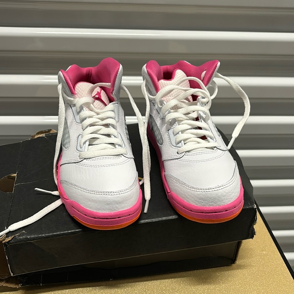 Jordan Kids' White & Pink Basketball Shoes